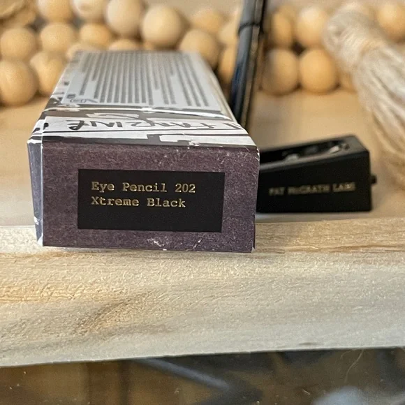 PAT McGRATH LABS Eye Pencil With Sharpener In Xtreme Black - Picture 15 of 15
